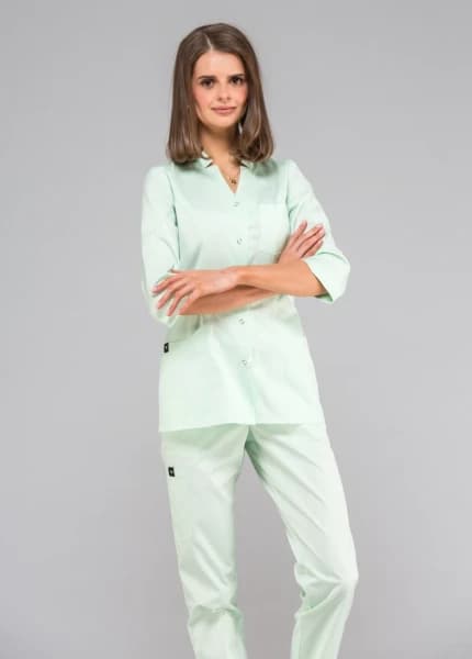 Moteriška medicininė palaidinė IGA, 3/4 rankovėmis, užsegama