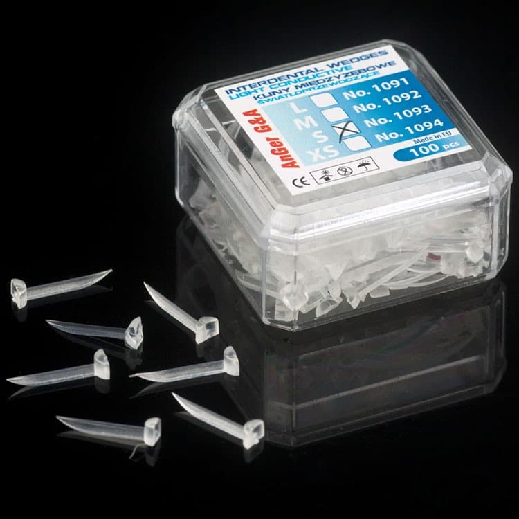 Transparent plastic wedges, 1,7mm, L (Pack of 100 pieces) – oficiali Falcon Medical produkto nuotrauka